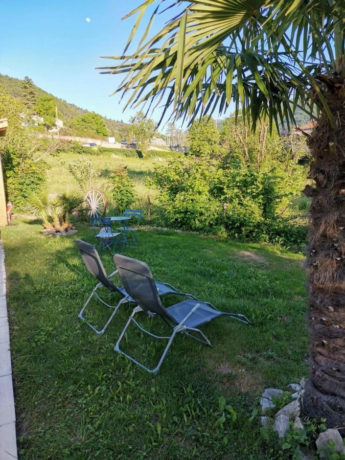 Saillans  Chambre Double "Le Pecher" Saillans מראה חיצוני תמונה